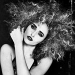 BRUCE-LOW HAIR <br> Kolekcija Hoxton